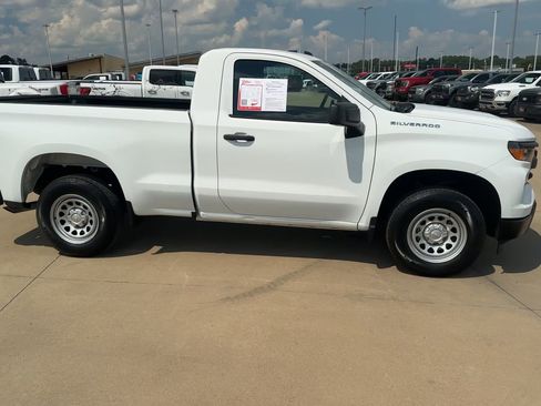 Used 2024 Chevrolet Silverado 1500 W/T w/ Trailering Package image 2