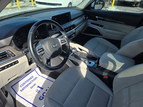 Used 2021 Kia Telluride EX image 25