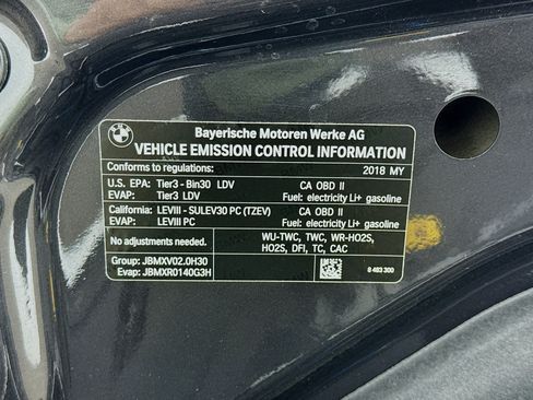 Used 2018 BMW 530e 530e iPerformance image 21