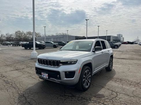Used 2022 Jeep Grand Cherokee Overland image 4