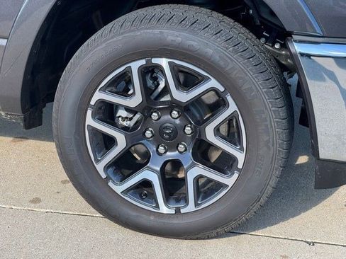 New 2026 RAM 1500 Laramie AWD/4WD image 41
