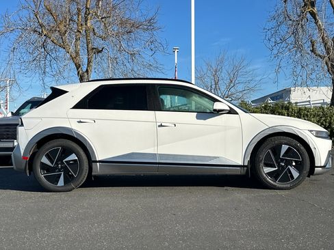 New 2026 Hyundai Ioniq 5 Limited image 3