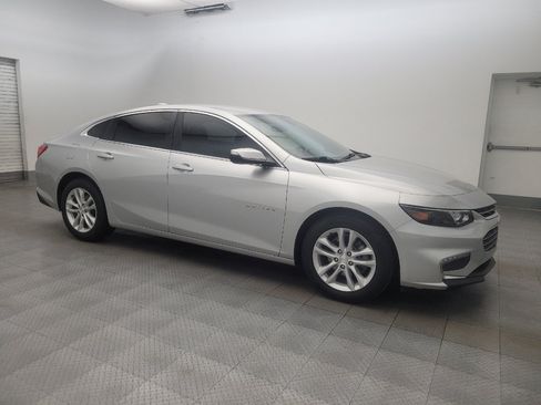 Used 2018 Chevrolet Malibu LT FWD image 11