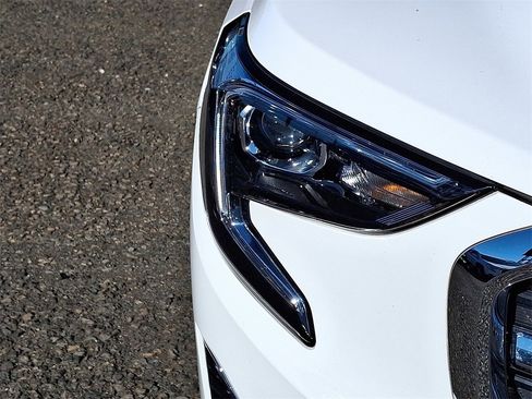 Certified 2020 GMC Terrain SLT w/ Preferred Package image 9