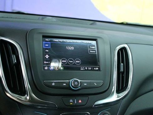 Certified 2024 Chevrolet Equinox LT w/ LPO, Floor Liner Package FWD image 18