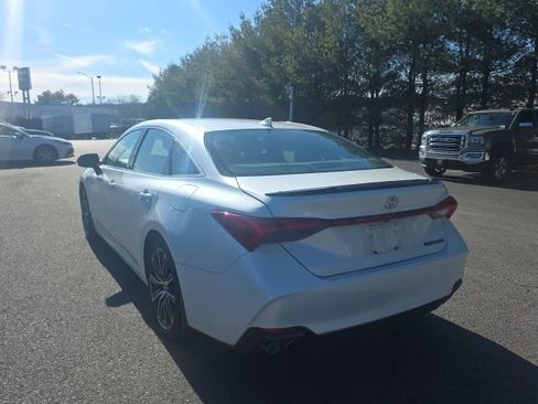 Used 2019 Toyota Avalon Touring w/ Carpet Mat Package image 5