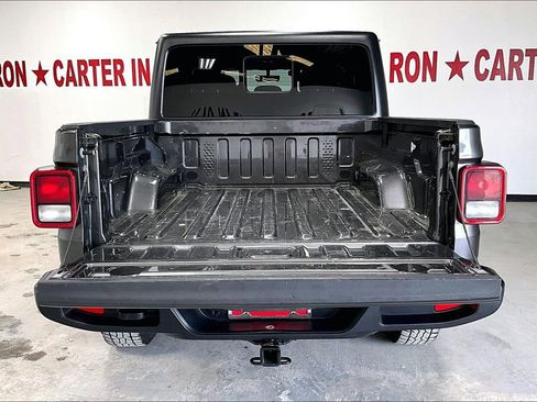 Used 2023 Jeep Gladiator Overland image 7