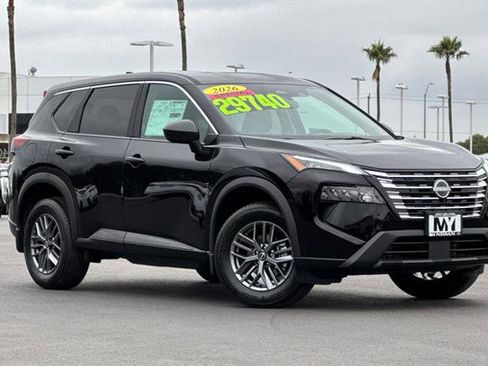 New 2026 Nissan Rogue S image 2