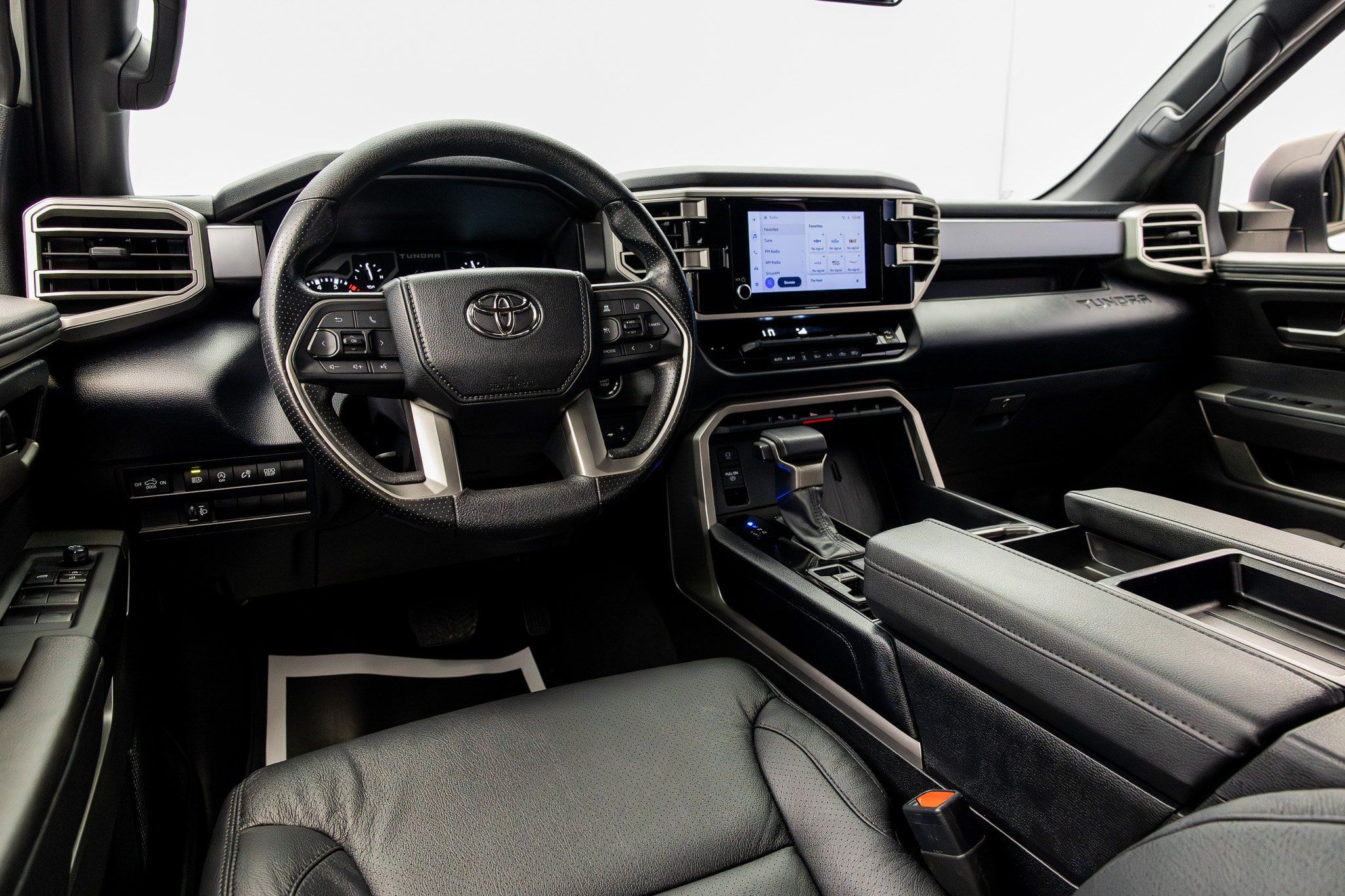 Used 2023 Toyota Tundra SR5 AWD/4WD image 35
