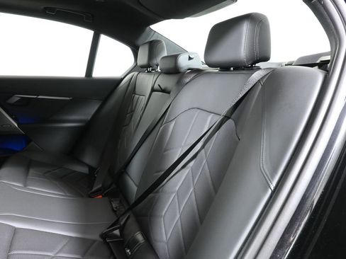 Used 2024 BMW 530i xDrive AWD/4WD image 4