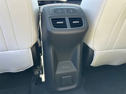 New 2025 Buick Envision Avenir image 23