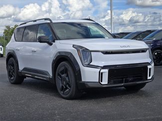 New 2026 Kia EV9 GT-Line video 2