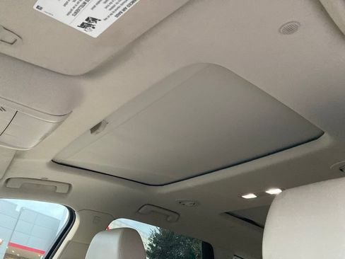 Used 2024 Buick Enclave Essence w/ Experience Buick Package FWD image 15