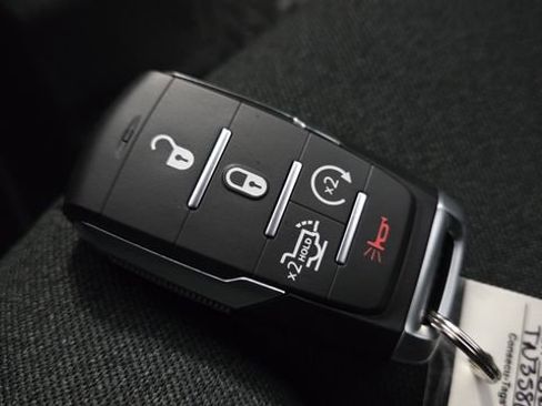 New 2026 RAM 1500 4x4 Crew Cab image 45