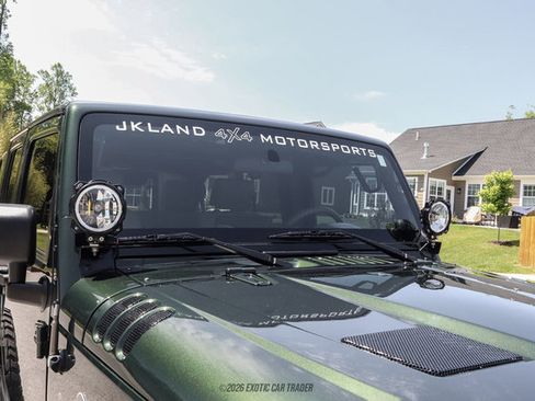 Used 2010 Jeep Wrangler Unlimited Rubicon w/ Dual Top Group AWD/4WD image 86