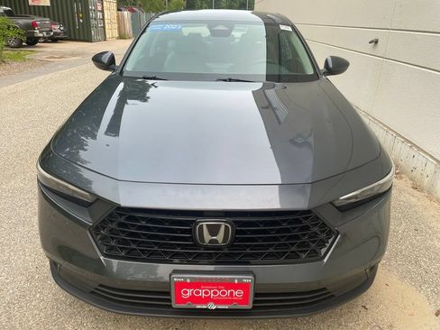 Certified 2023 Honda Accord LX image 3