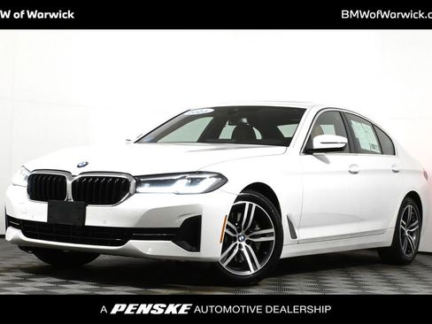 Certified 2022 BMW 530i xDrive w/ Convenience Package image 1