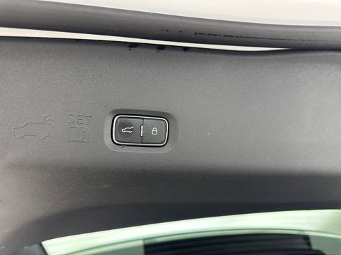 Used 2025 Ford Expedition Platinum AWD/4WD image 90