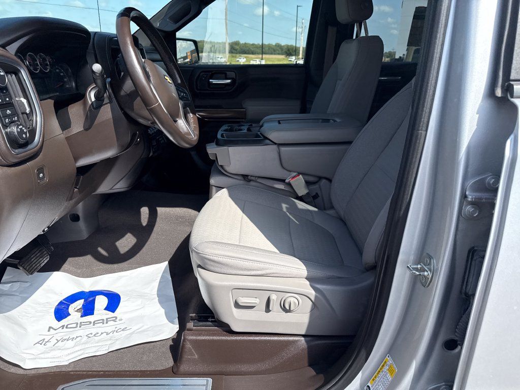 Used 2021 Chevrolet Silverado 1500 LT w/ All Star Edition Plus AWD/4WD image 9