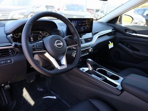 New 2025 Nissan Altima 2.5 SR w/ SR Premium Package image 10