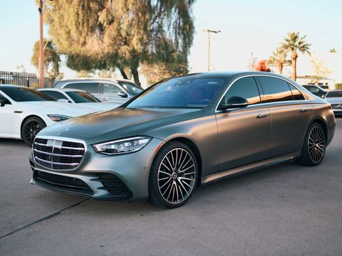 Used 2022 Mercedes-Benz S 580 4MATIC Sedan image 1