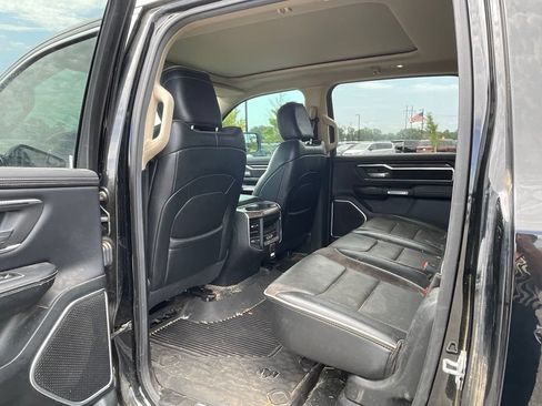 Used 2020 RAM 1500 Laramie AWD/4WD image 25