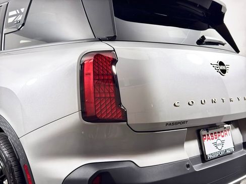 Certified 2025 MINI Cooper Countryman S AWD/4WD image 7