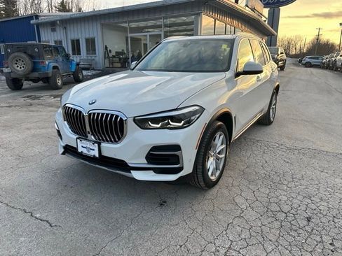 Used 2022 BMW X5 xDrive40i w/ Premium Package image 9