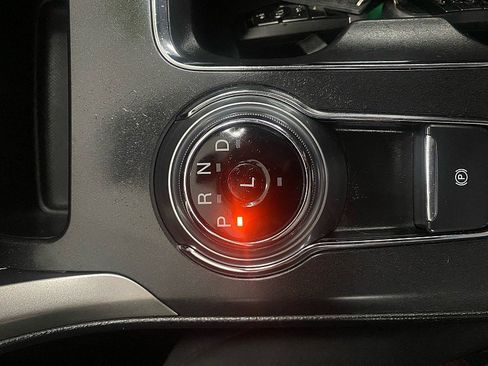 Used 2020 Ford Fusion SE image 24