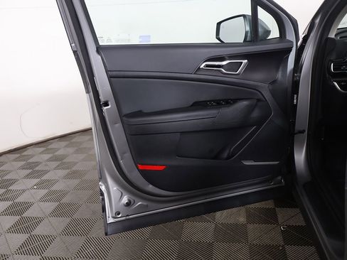 Used 2024 Kia Sportage EX image 23