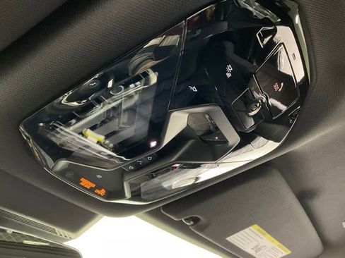 Certified 2024 BMW i7 xDrive60 AWD/4WD image 27
