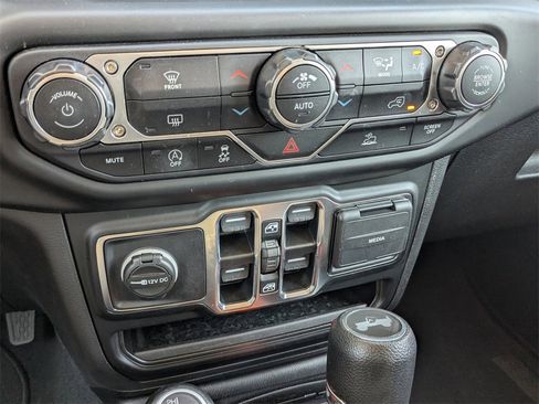 Used 2023 Jeep Wrangler Sport image 24