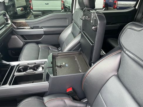 Used 2024 Ford F350 Lariat w/ Lariat Ultimate Package image 32