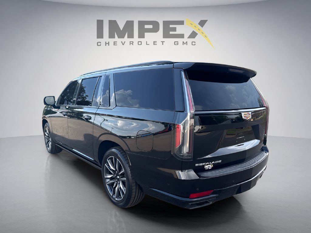 Used 2022 Cadillac Escalade ESV Sport w/ Touring Package AWD/4WD image 3