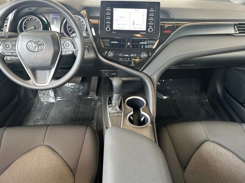 Used 2024 Toyota Camry LE w/ Convenience Package FWD image 15