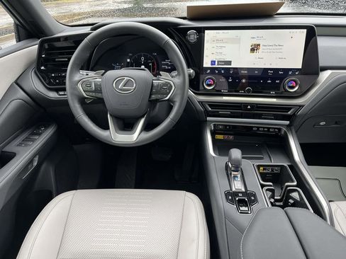 Used 2026 Lexus TX 350 FWD w/ Technology Package image 8