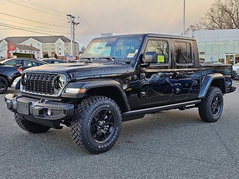 New 2026 Jeep Gladiator Sport image 2