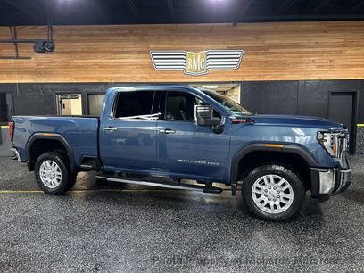 Used 2024 GMC Sierra 2500 SLT w/ SLT Convenience Package