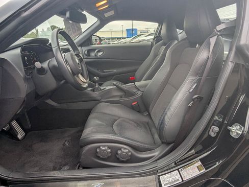 Used 2025 Nissan Z Performance w/ Floor Mat Package RWD image 11