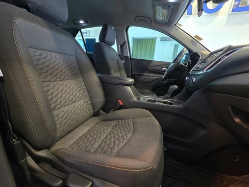 Used 2020 Chevrolet Equinox LT FWD image 27