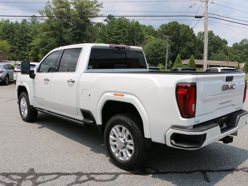 Used 2022 GMC Sierra 2500 Denali w/ Denali Ultimate Package AWD/4WD image 3