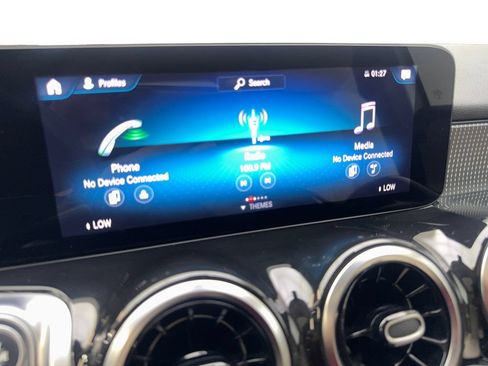 Used 2022 Mercedes-Benz GLB 250 image 65