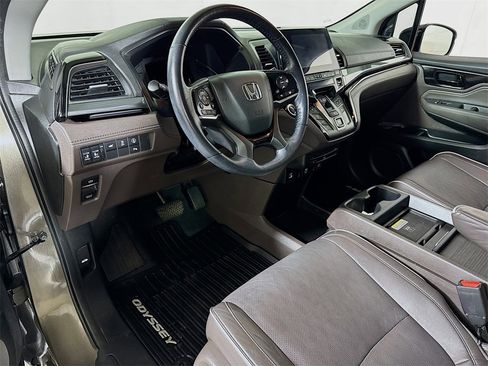 Used 2023 Honda Odyssey Elite image 7
