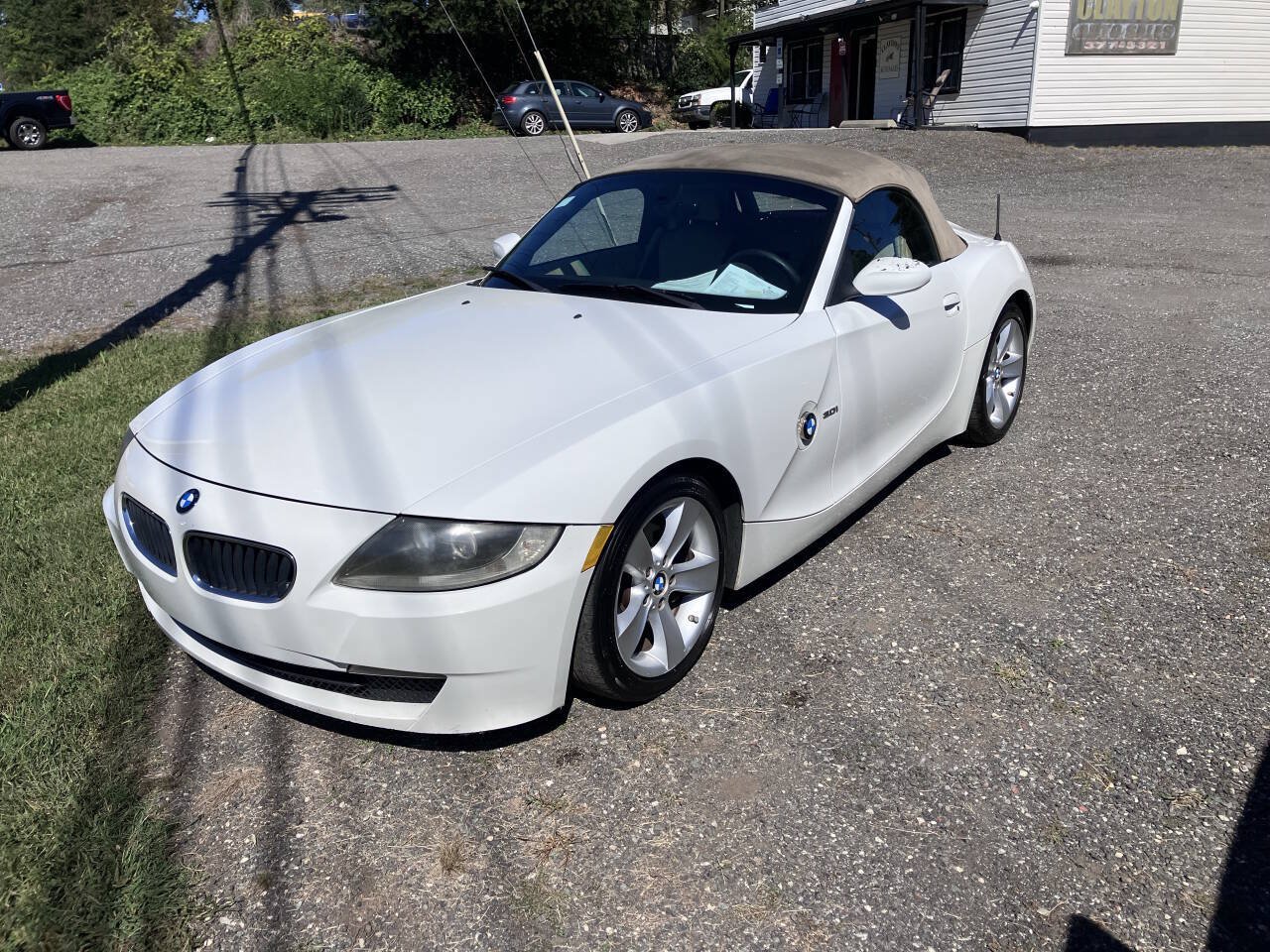 Used 2007 BMW Z4 3.0i RWD image 3