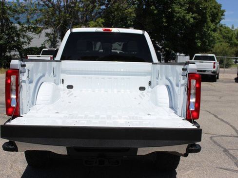 Used 2023 Ford F350 XLT w/ FX4 Off-Road Package AWD/4WD image 4