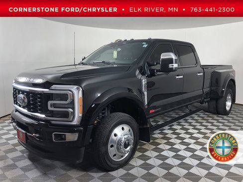 Used 2023 Ford F450 Platinum w/ FX4 Off-Road Package AWD/4WD image 1