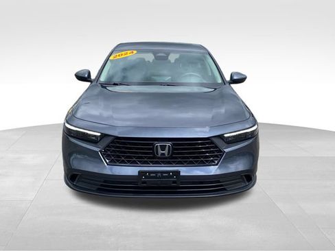 Used 2024 Honda Accord EX image 2