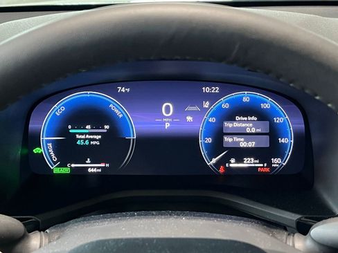 Used 2026 Toyota Camry XLE FWD image 32