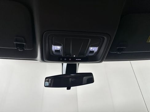 Used 2021 Chevrolet Silverado 1500 LT image 25