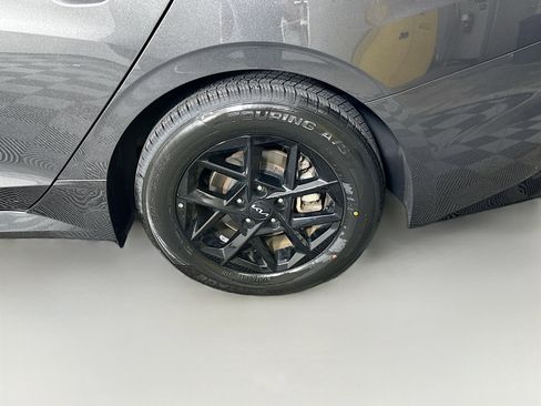 Used 2025 Kia K5 LXS FWD image 11